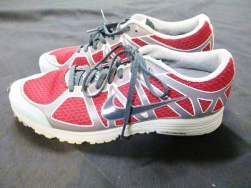 シューズ・バッグのスニーカー