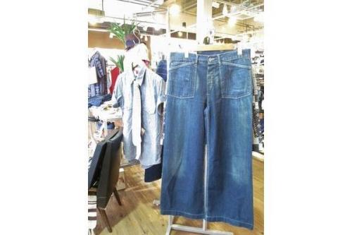 デニムパンツのアメカジ