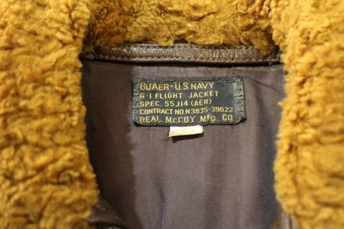 トップスのジャケット