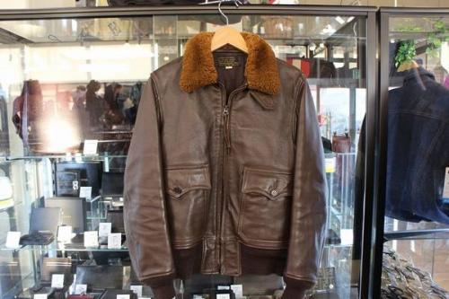 ジャケットのフライトジャケット