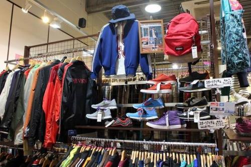 腕時計のデジタルウォッチ