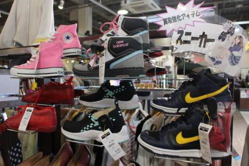 ニューバランスのナイキ