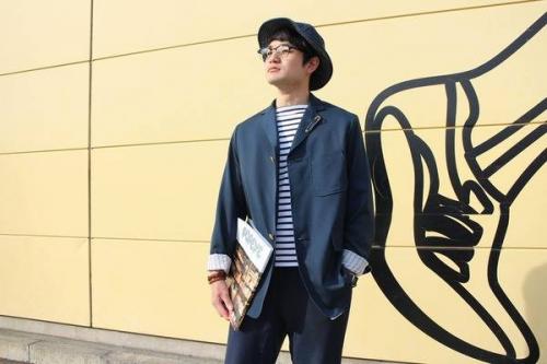 メンズのトップス