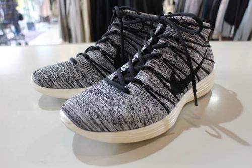 アディダスのニューバランス