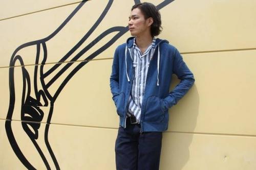 メンズのトップス