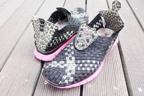 シューズ・バッグのスニーカー