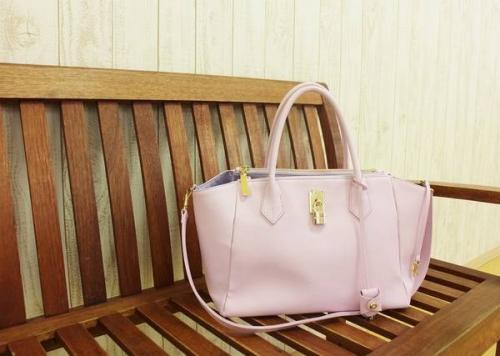 シューズ・バッグのハンドバッグ