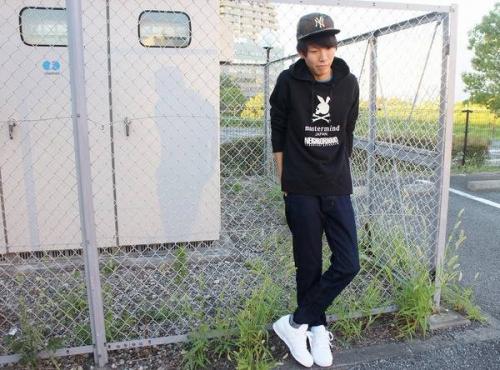 トップスのパーカー