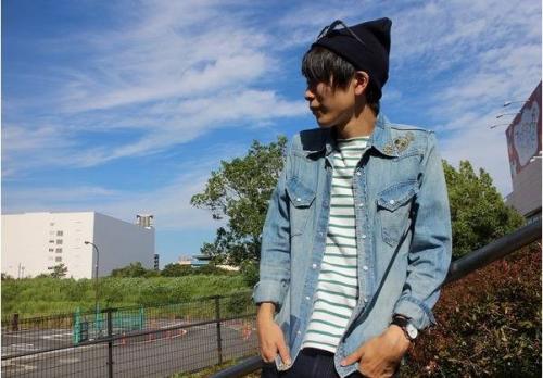 メンズのトップス