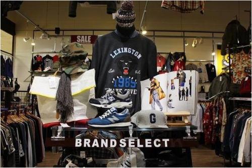 スニーカーのサンリオ