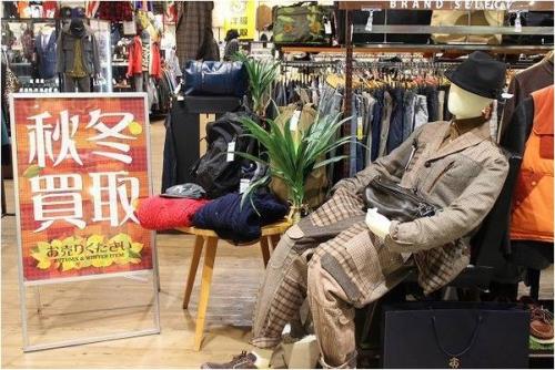 スニーカーのサンリオ