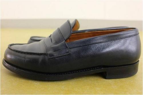 ローファーのネイビー