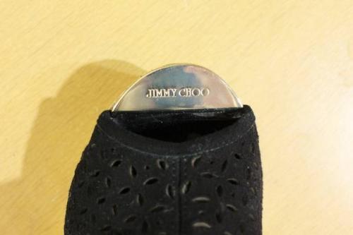 ジミーチュウのサンダル