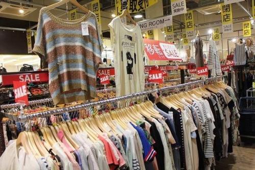 SALEの古着屋
