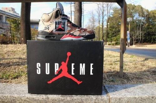 スニーカーのNIKE