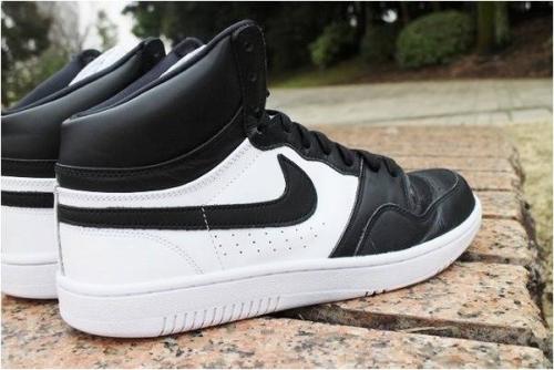 スニーカーの買取