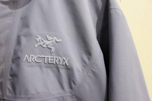 京王線のARC'TERYX