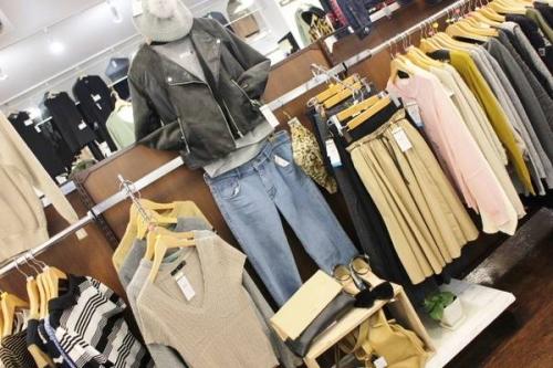 プチプラアイテムの古着