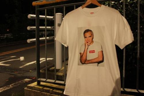 シュプリームのSUPREME