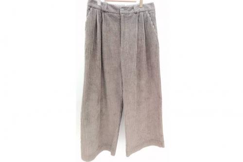 ルーチョ バノッティのワイドパンツ