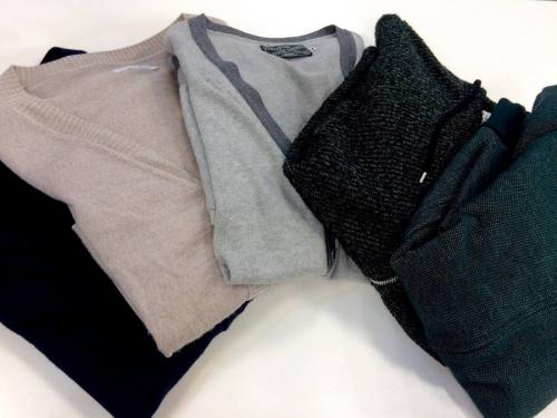 トップスのトレンチコート