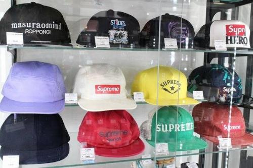 SUPREMEのシュプリーム