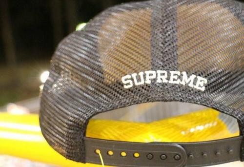 ストリート　ブランドのSupreme キャップ