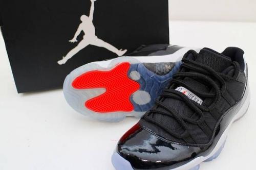 スニーカーのNIKE