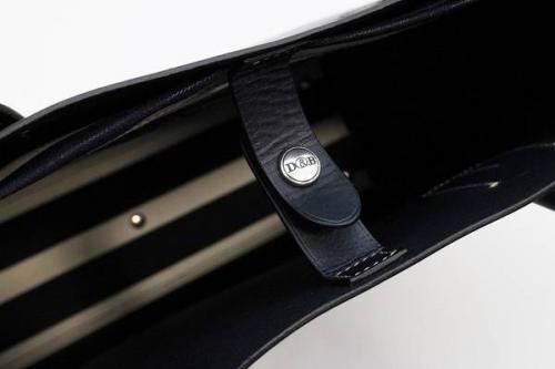 トートバッグのレザーバッグ