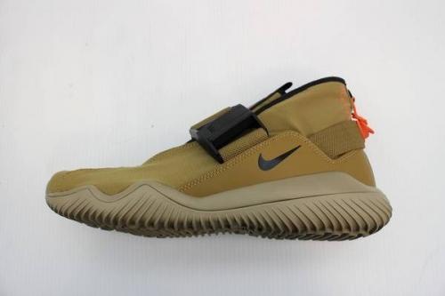 スニーカーのNIKE