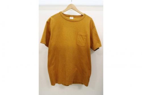 サマーセールのTシャツ