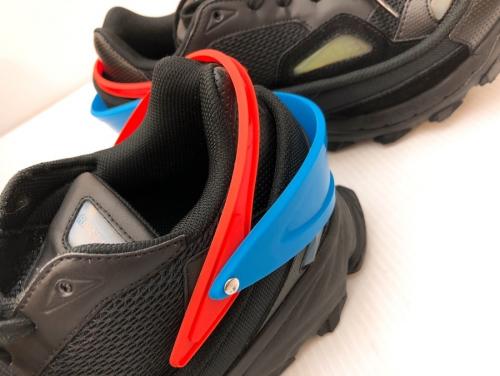 ラフシモンズのアディダス