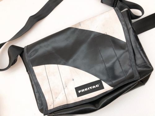 古着買取のバッグ