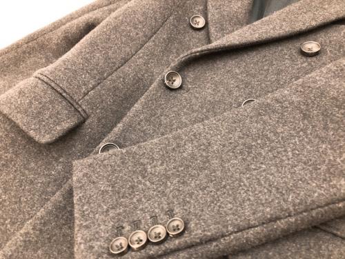 SCYEBASICS(サイベーシックス）のチェスターコート