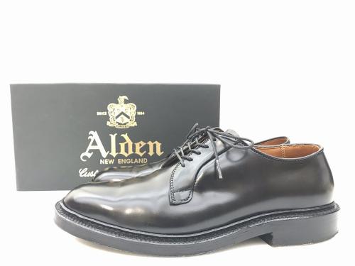 Tricker's(トリッカーズ)のレザーシューズ