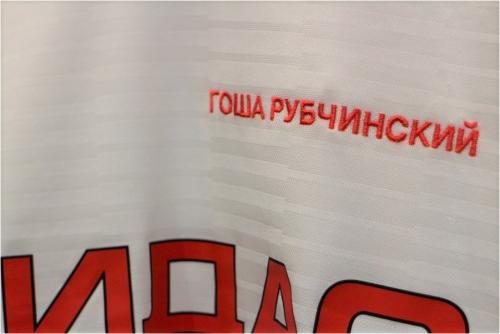 ストリートブランドのコラボ・別注アイテム