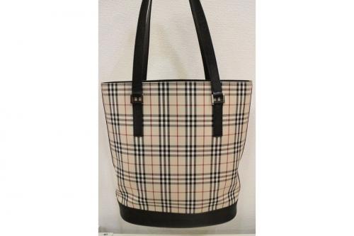 BURBERRYのバーバリー