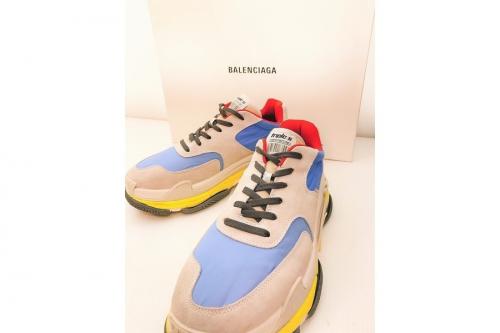 BALENCIAGAのバレンシアガ