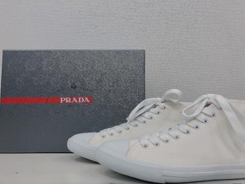 ラグジュアリーブランドのPRADA