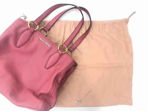 インポートブランドのMIUMIU