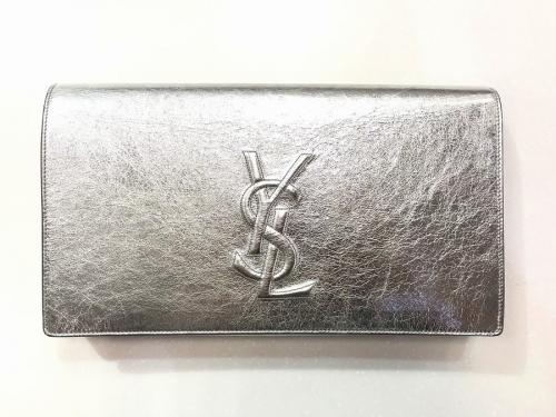 YVES SAINT LAURENTのイヴサンローラン