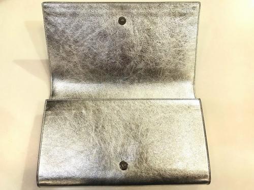 イヴサンローランのバッグ