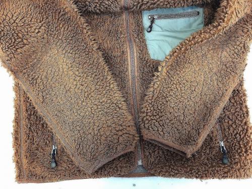 パタゴニアのクラシックレトロカーディガン