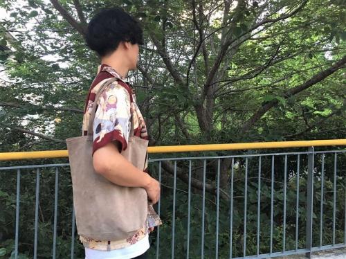 エンダースキーマーのレザートートバッグ