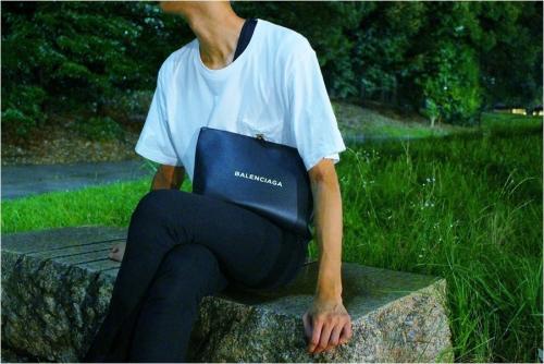 BALENCIAGAのバレンシアガ