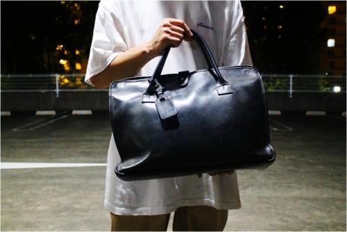 フェリージのレザーブリーフケース