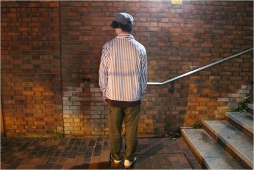 ヌーングーンズのストライプシャツ