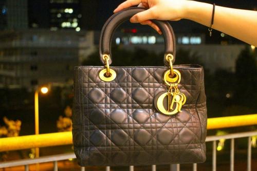 クリスチャン ディオールのハンドバッグ
