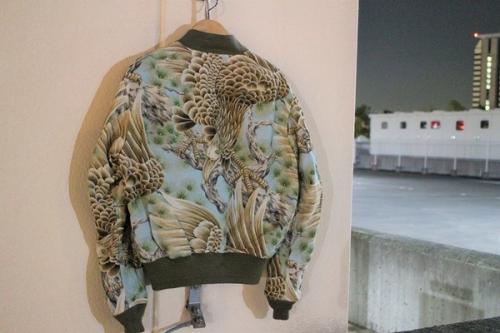 ダブルアールエルのボンバージャケット