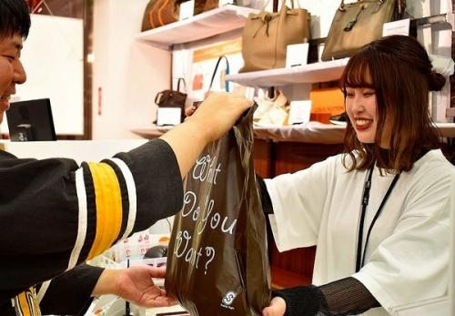 トレファクスタイル多摩センタｰ店のアルバイト 古着